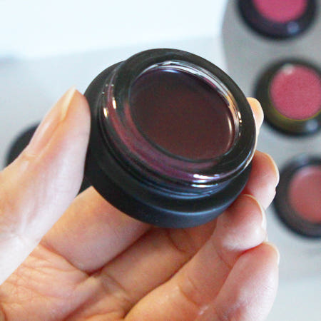 Amelie Lipstick Flat Cold Blood 928 Burgundy Makeu