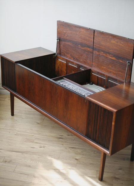 뱅앤올룹슨 B&O 뱅엔올룹슨 빈티지 1967년 장전축 Bang and Olufsen Beomaster 900 장미나무&티크 전축 북유럽 덴마크 오디오 : 타샤앤틱