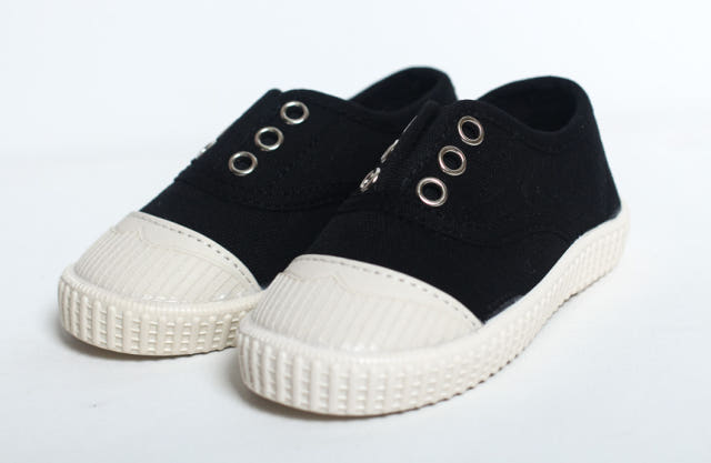 NEW KIDS SHOES b Mom and baby and autumn moon Cute