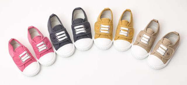 NEW KIDS SHOES b Mom and baby and autumn moon Cute