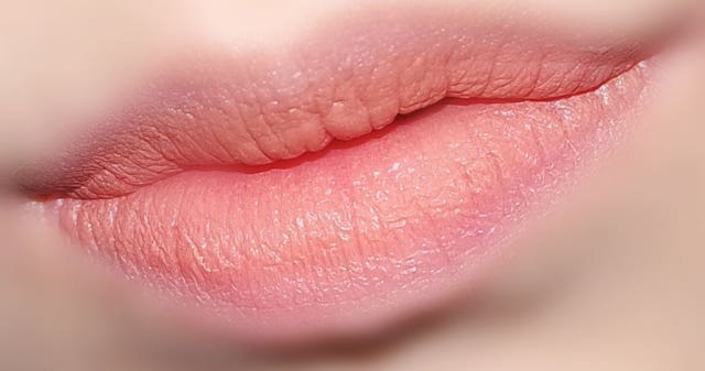 VT Vitamin Lipstick Sensitivity to the point of go