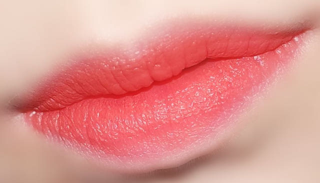 VT Vitamin Lipstick Sensitivity to the point of go