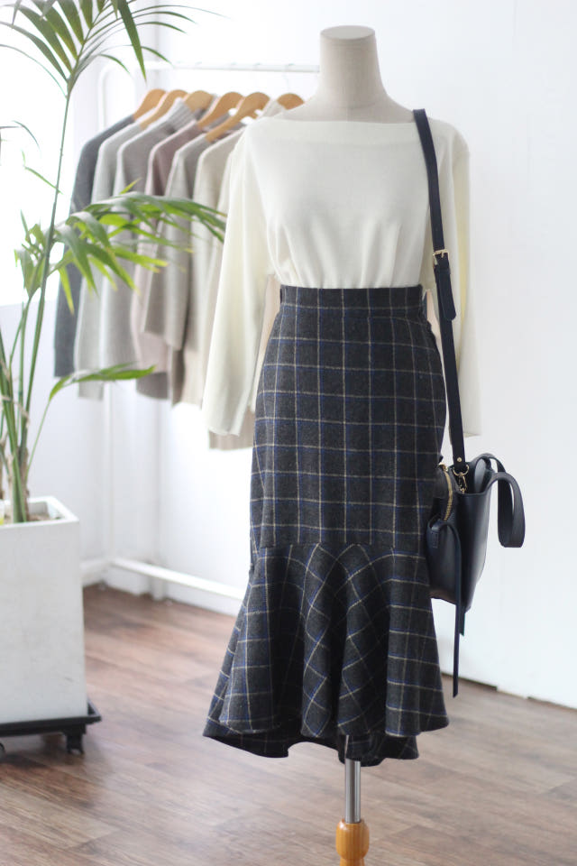 Check Mermaid Ruffle Long Skirt Bending Fall Winte