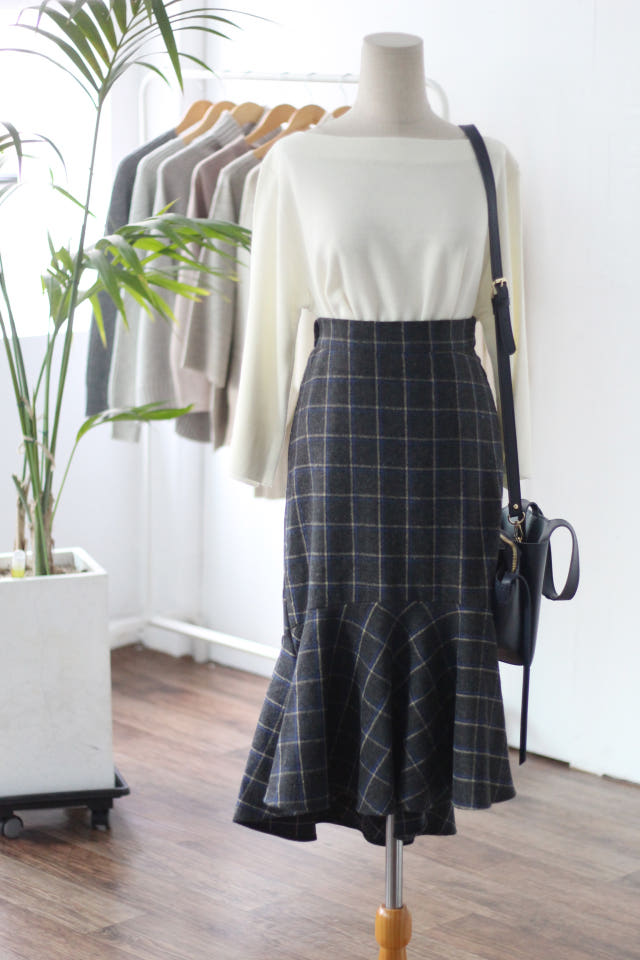 Check Mermaid Ruffle Long Skirt Bending Fall Winte