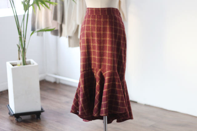 Check Mermaid Ruffle Long Skirt Bending Fall Winte