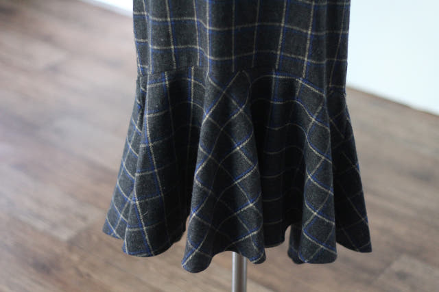 Check Mermaid Ruffle Long Skirt Bending Fall Winte