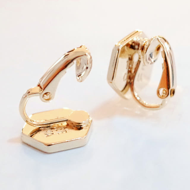 Unscented nickel-free silver earrings or clip-shap