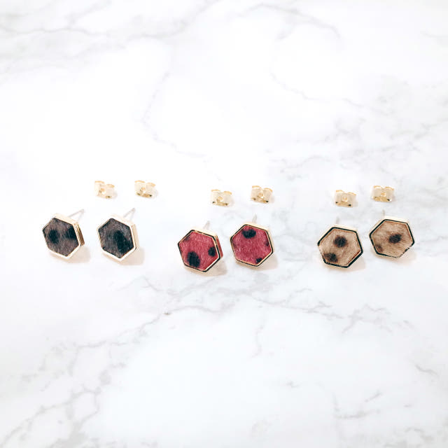 Unscented nickel-free silver earrings or clip-shap