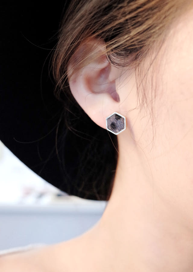 Unscented nickel-free silver earrings or clip-shap