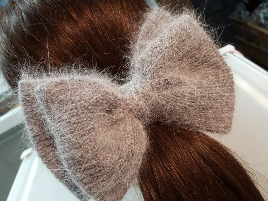 New Angora ribbon pin gray