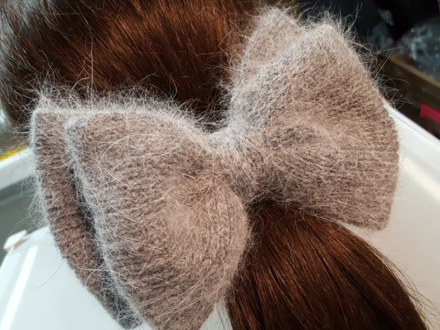 New Angora ribbon pin gray