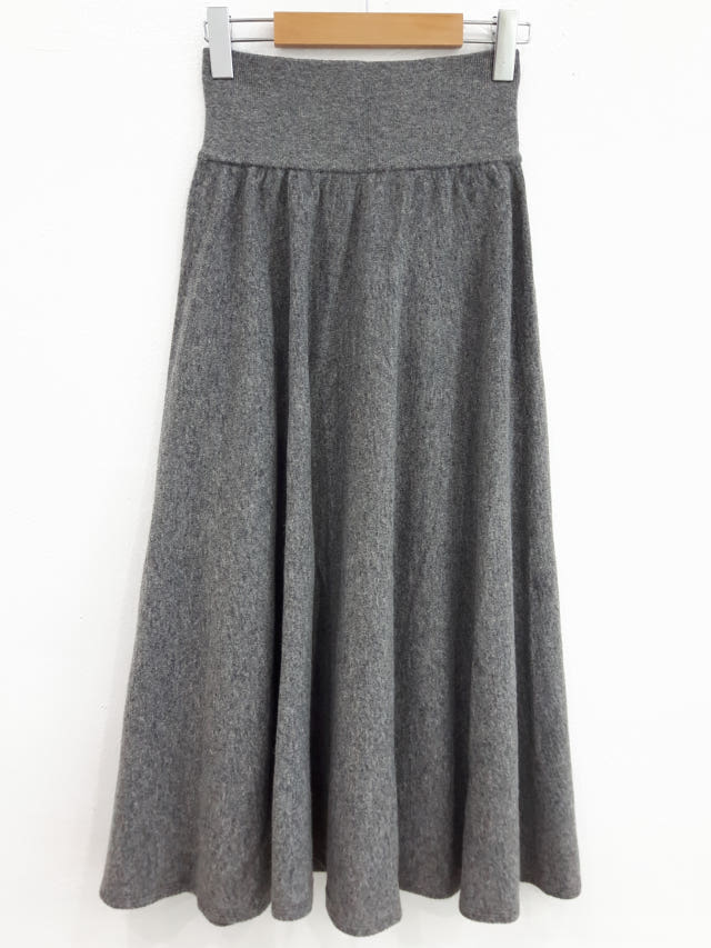 Wool long skirt Natural luxurious Stylish romantic