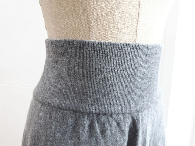 Wool long skirt Natural luxurious Stylish romantic