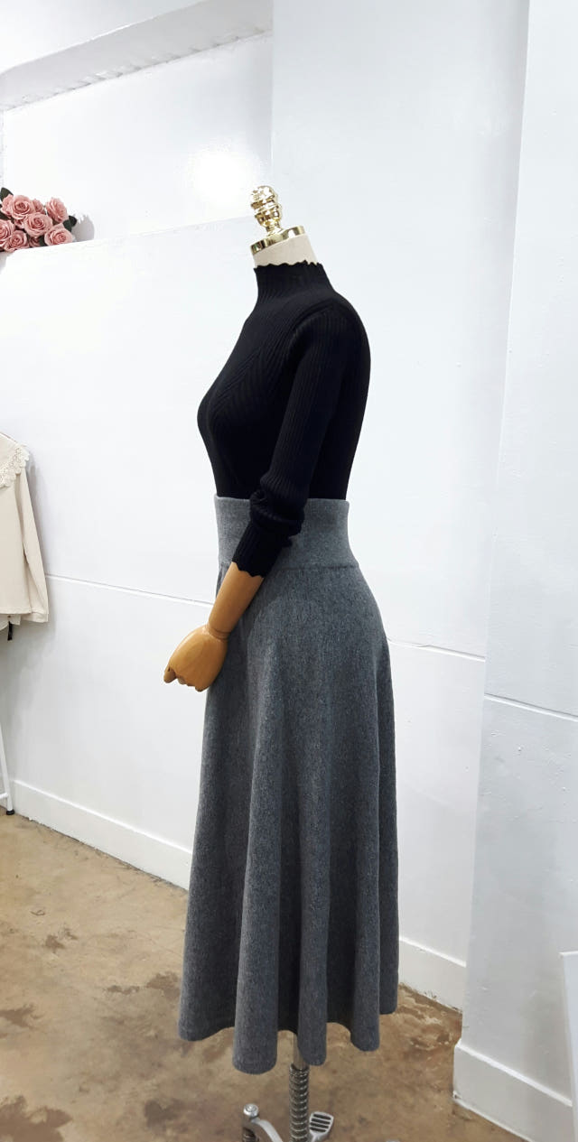 Wool long skirt Natural luxurious Stylish romantic