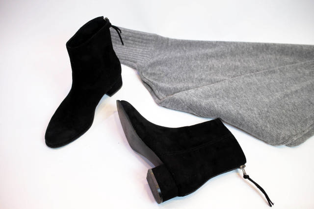 Magical suede angle boots Luxurious, chic, stylish