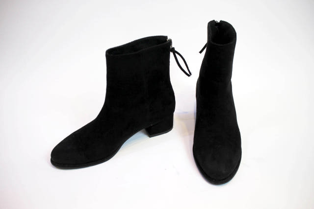 Magical suede angle boots Luxurious, chic, stylish