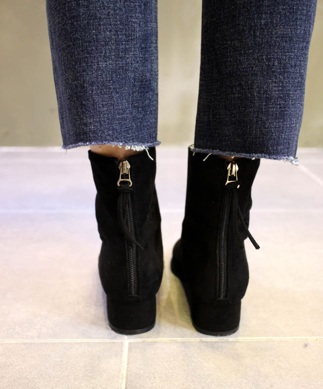 Magical suede angle boots Luxurious, chic, stylish