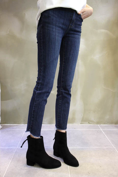 Magical suede angle boots Luxurious, chic, stylish