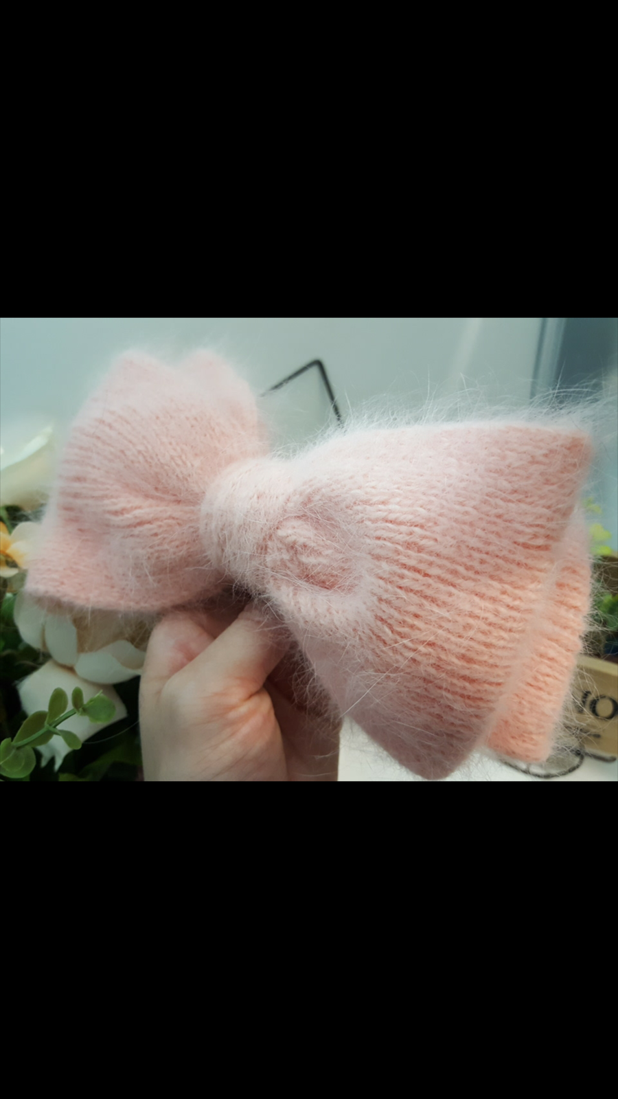 New Angora ribbon pin gray