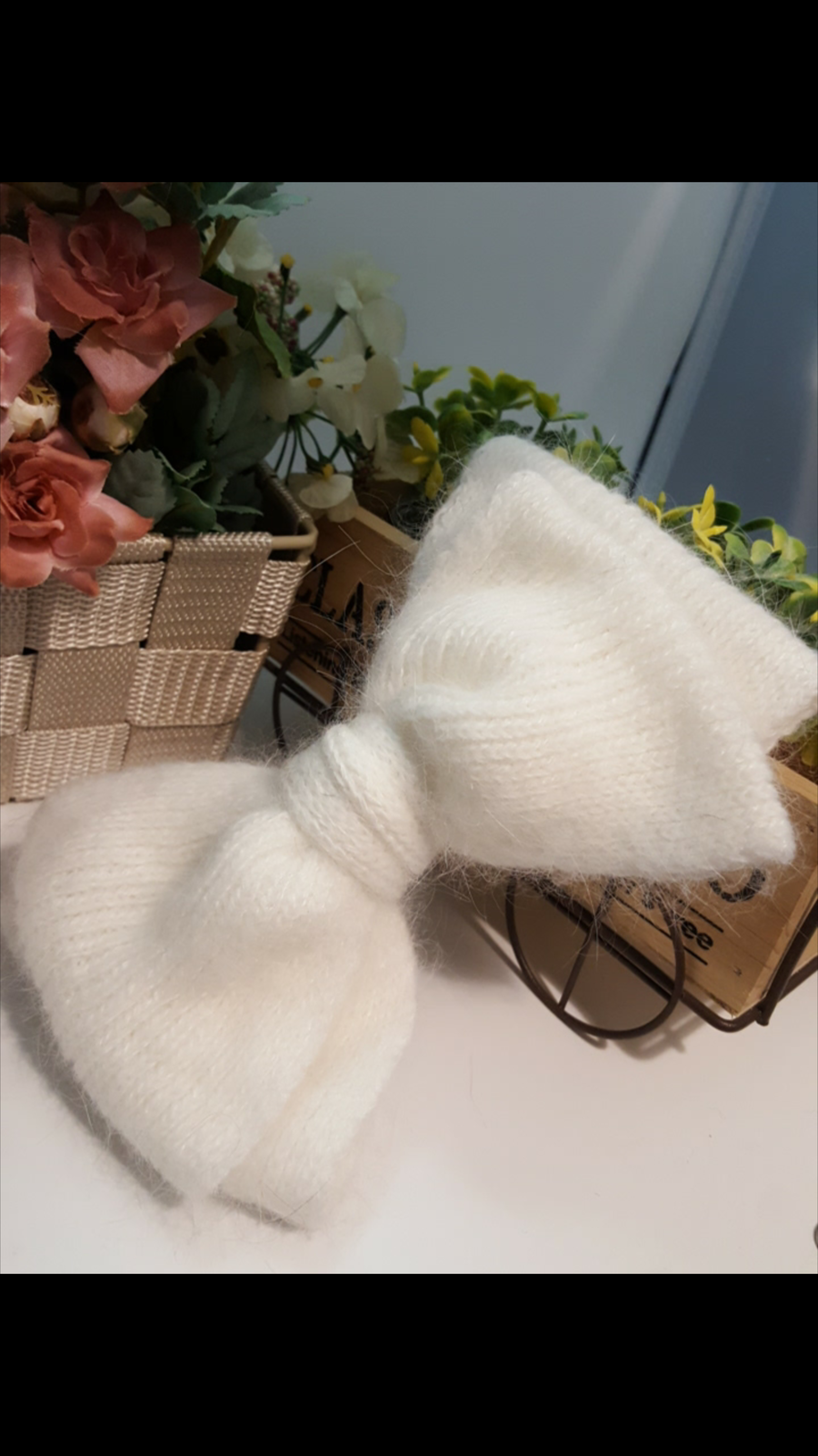 New Angora ribbon pin gray