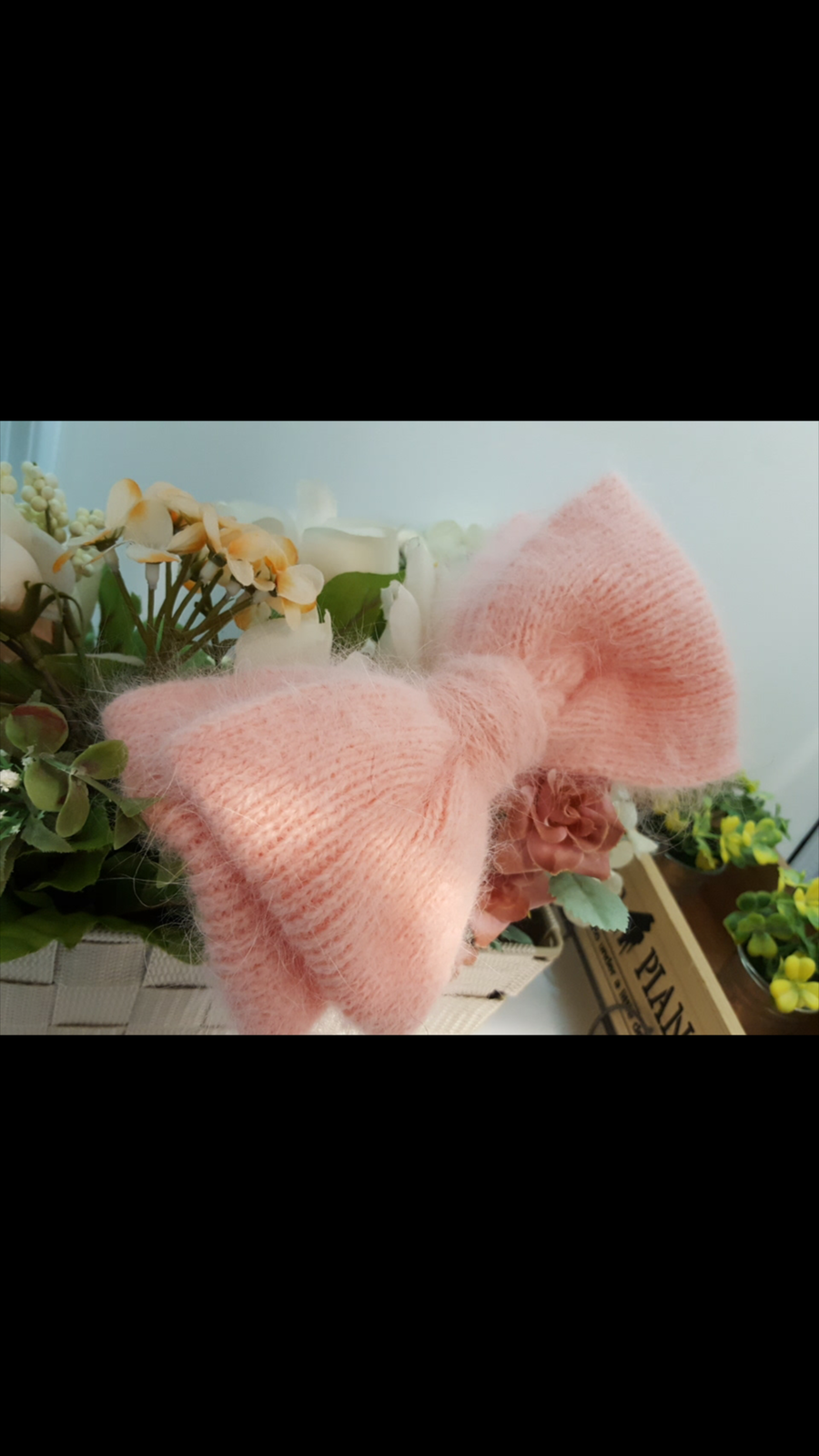 New Angora ribbon pin gray