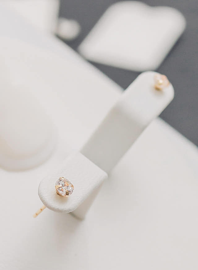 White Love Story Cubic Earrings 14k Gold 14K Spike