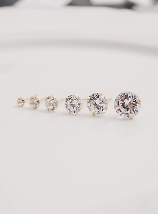 White Love Story Cubic Earrings 14k Gold 14K Spike