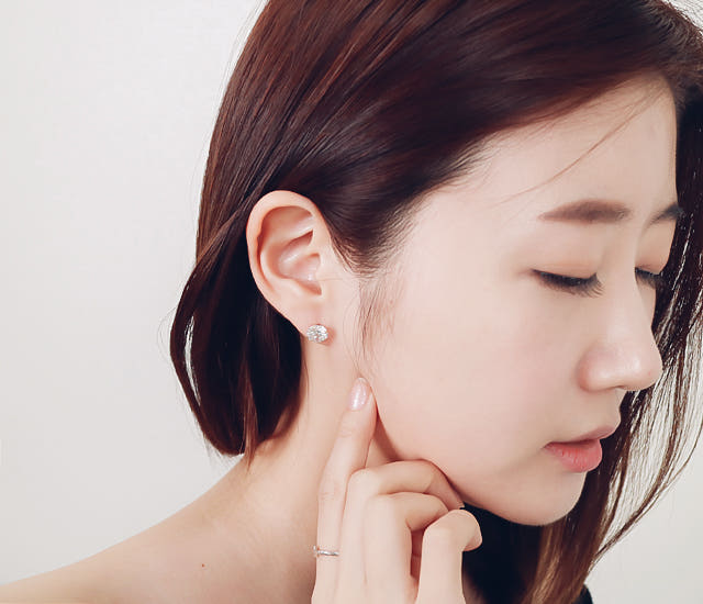 White Love Story Cubic Earrings 14k Gold 14K Spike