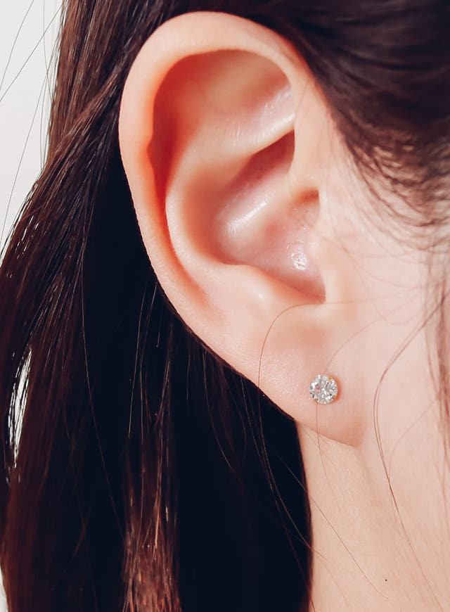 White Love Story Cubic Earrings 14k Gold 14K Spike