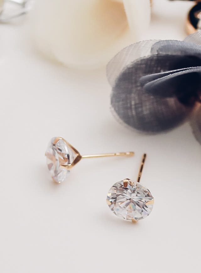 White Love Story Cubic Earrings 14k Gold 14K Spike