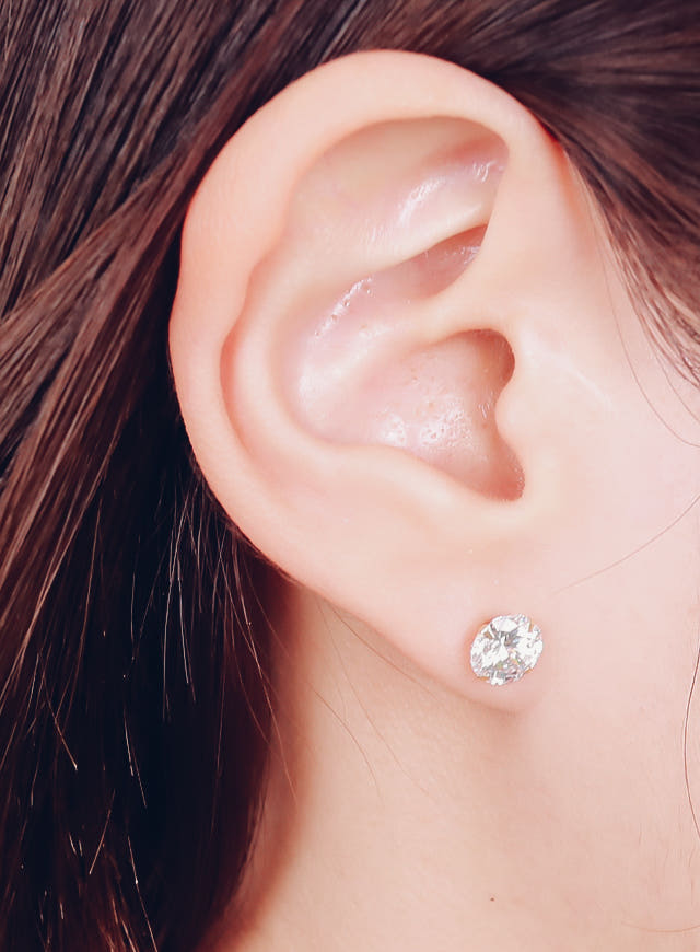 White Love Story Cubic Earrings 14k Gold 14K Spike