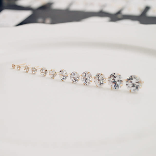 White Love Story Cubic Earrings 14k Gold 14K Spike