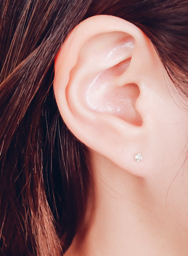 White Love Story Cubic Earrings 14k Gold 14K Spike