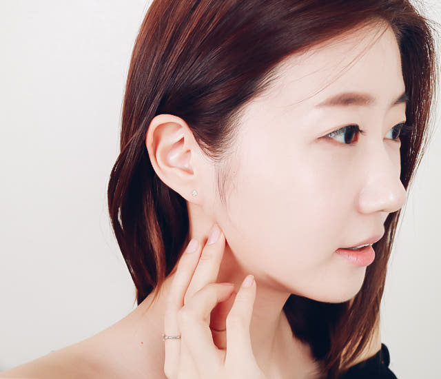 White Love Story Cubic Earrings 14k Gold 14K Spike