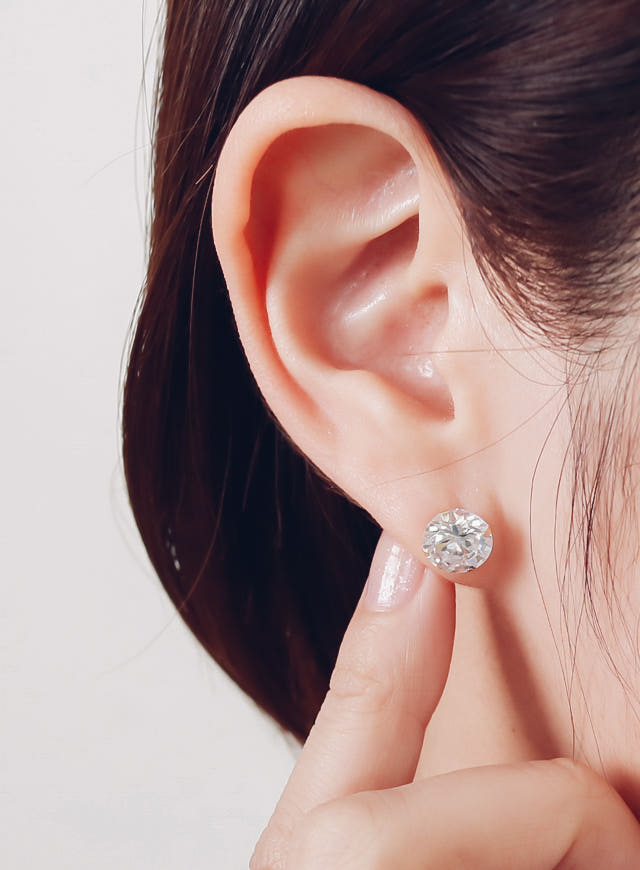 White Love Story Cubic Earrings 14k Gold 14K Spike