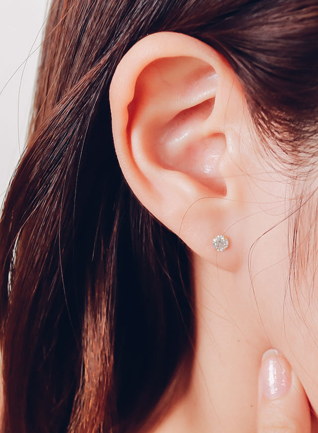 White Love Story Cubic Earrings 14k Gold 14K Spike