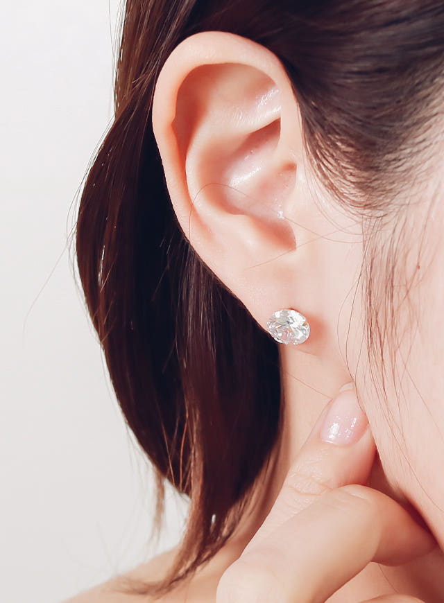 White Love Story Cubic Earrings 14k Gold 14K Spike