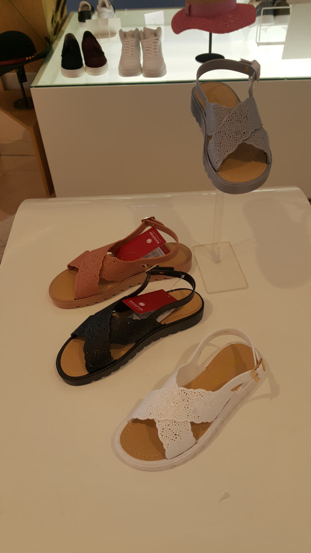 NEW WOMEN JELLY SHOES Ready Rock Fish Jelly Sandal