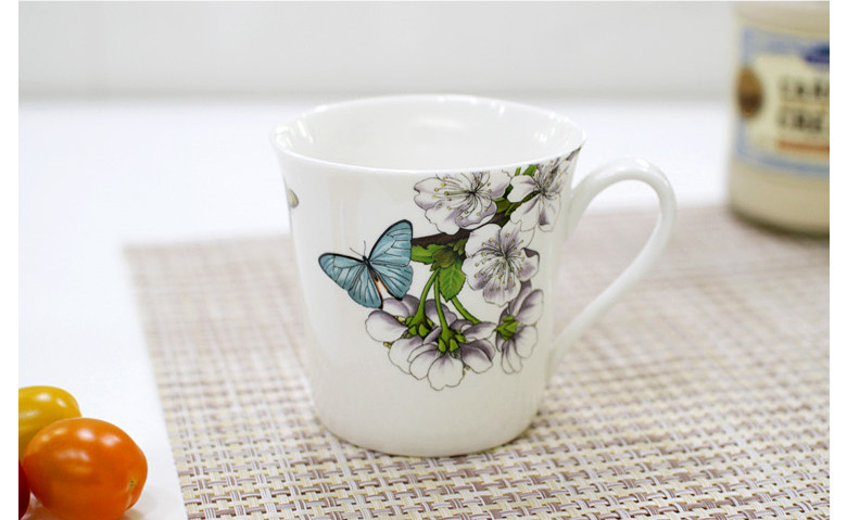 Queen's homepage Butterfly Garden Festival 37P 