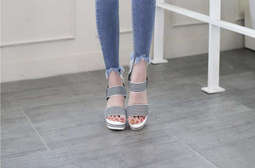 New R_S000735 Stripe banding wedge sandals with li