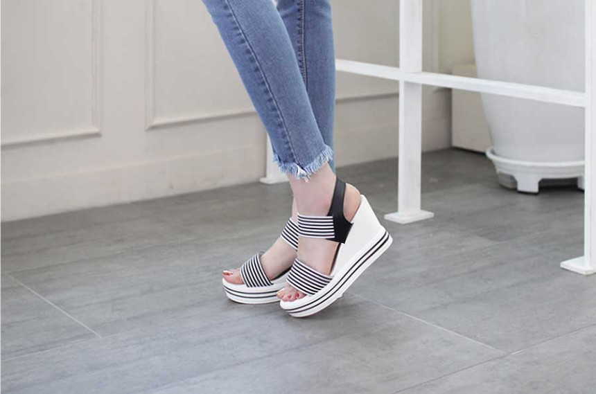 New R_S000735 Stripe banding wedge sandals with li