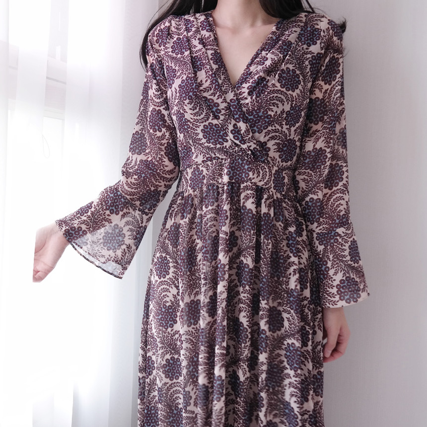 Autumn Flower Pattern Chiffon Wrap One Piece Visit