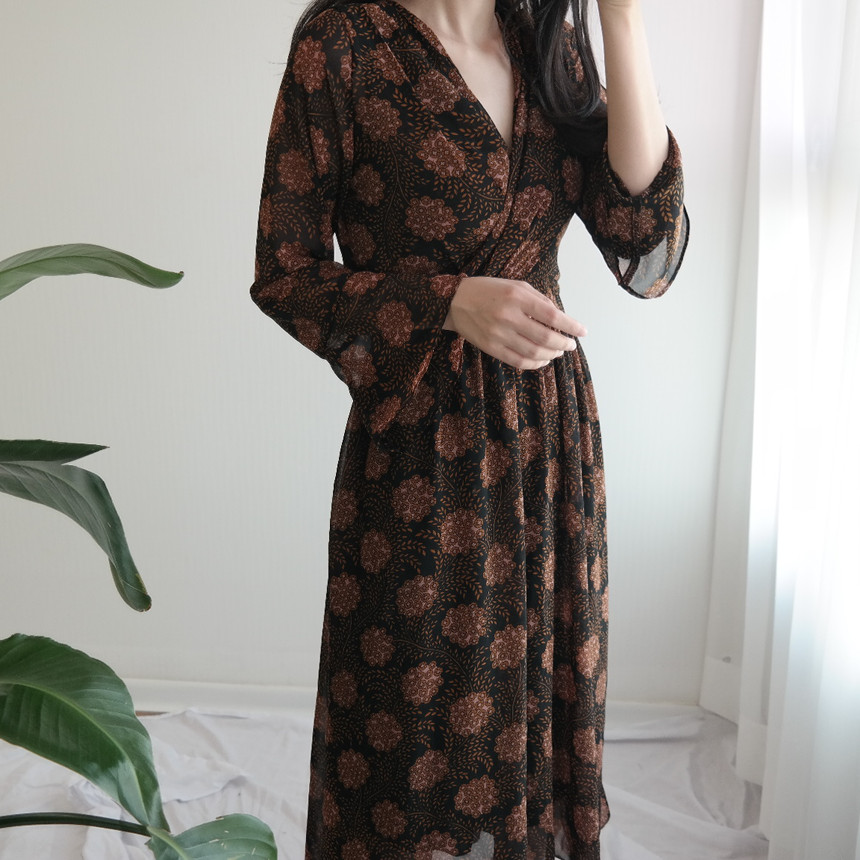 Autumn Flower Pattern Chiffon Wrap One Piece Visit