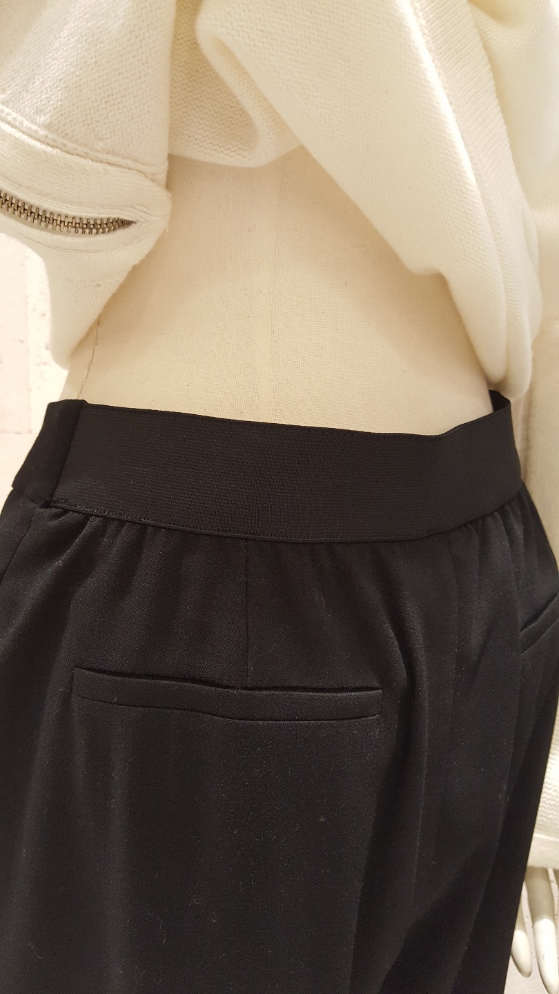 더 아이잗컬렉션 9부 세미팬츠  CHAA0SL37 : 뉴코아 강남 아이잗컬렉션