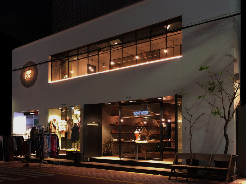 Yen crystal Cubic earrings Elegantly trendy stylin