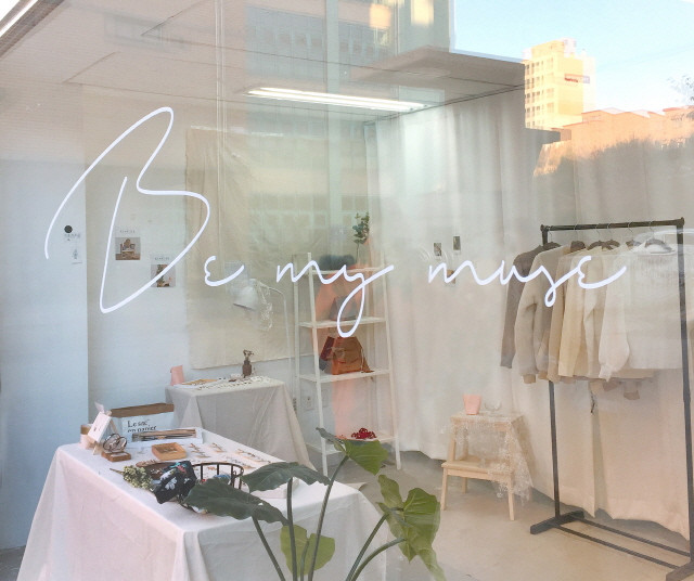 Two kinds of freshwater pearl drop earrings unspok