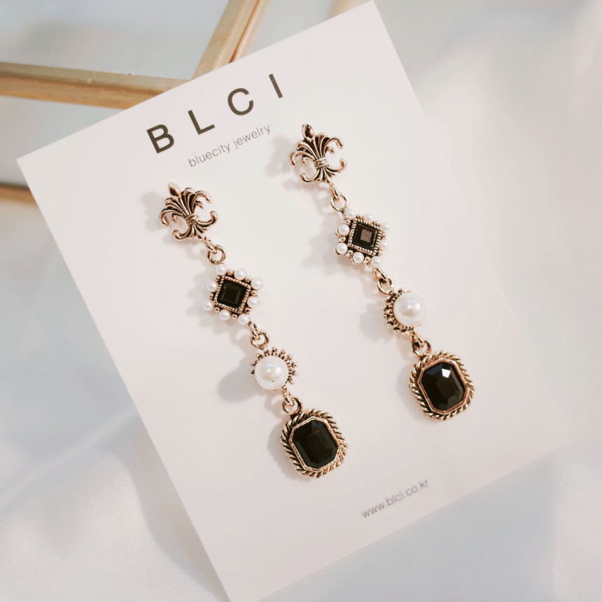 Bold Earrings Christmas Party Drop Earrings Four C