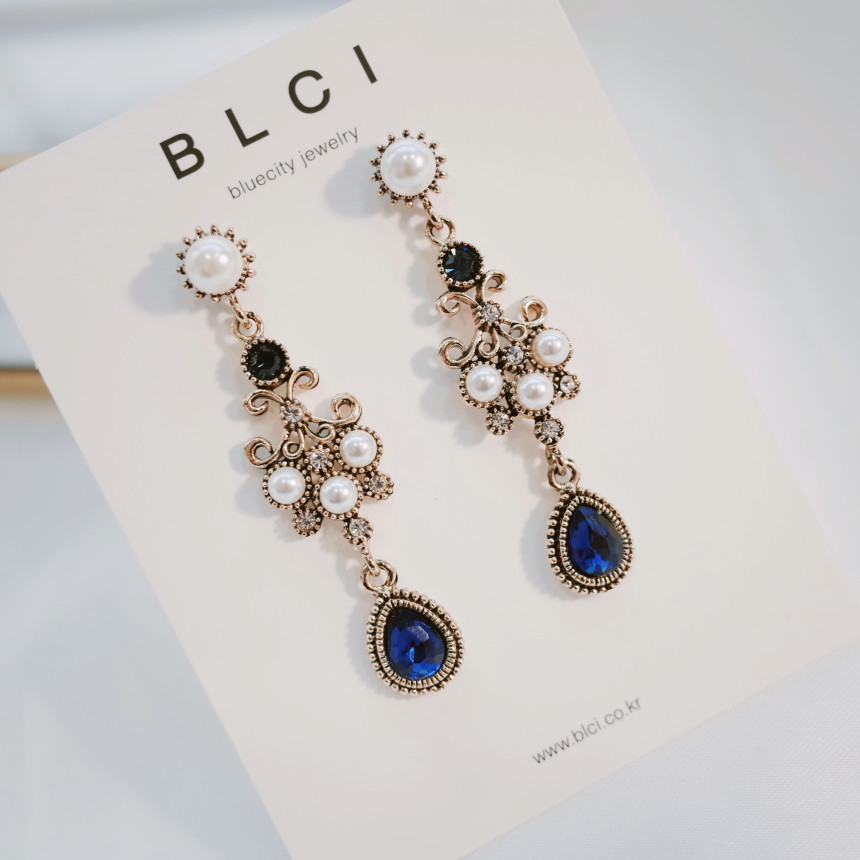 Bold Earrings Christmas Party Drop Earrings Four C