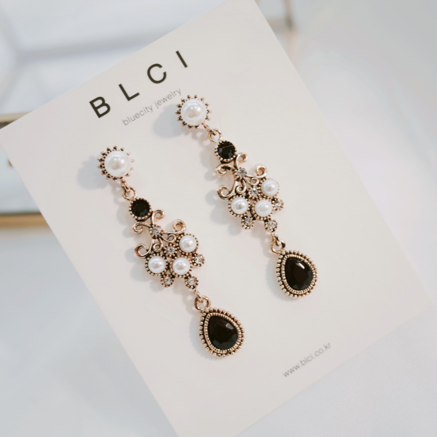 Bold Earrings Christmas Party Drop Earrings Four C