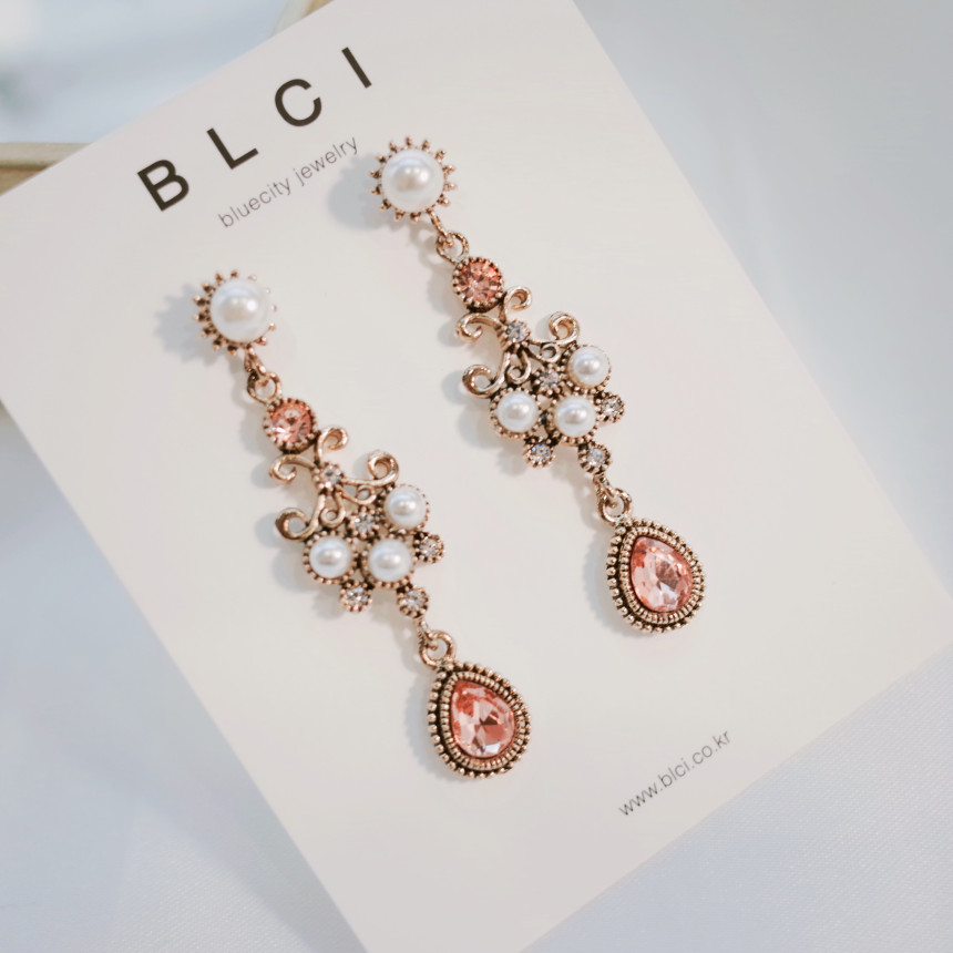 Bold Earrings Christmas Party Drop Earrings Four C